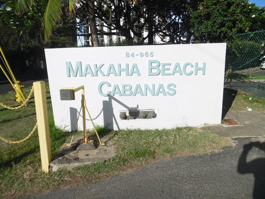 Makaha Beach Cabanas Penthouse Hotel Waianae Екстериор снимка